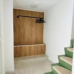 Sehr Gut Ausgestattetes Einfamilienhaus *