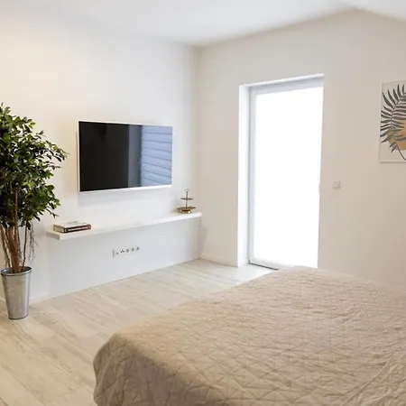 Holiday home Harmonyhomes 240m² Ferienhaus 1 Bis 8 Personen Raum Kaiserslautern *