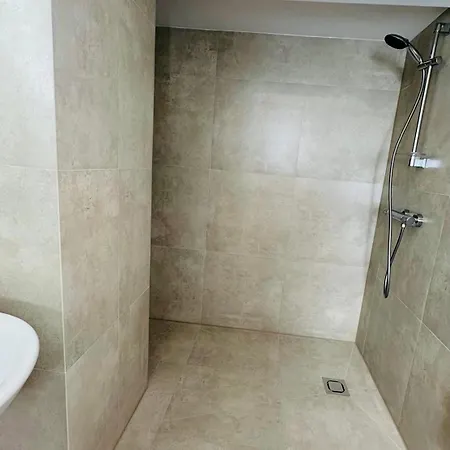 Ferienhaus Sehr Gut Ausgestattetes Einfamilienhaus *